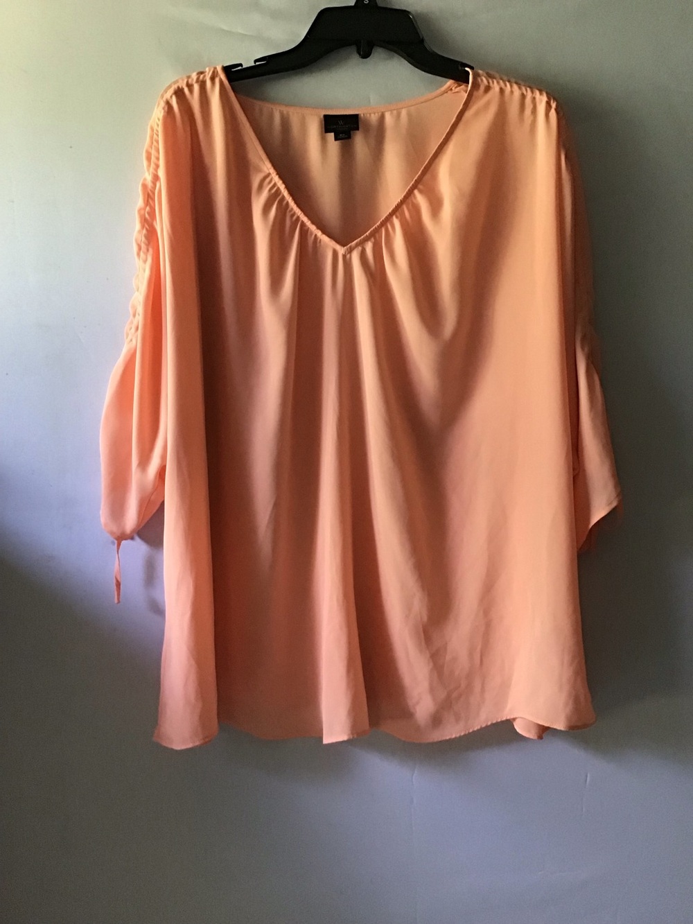 436 Peach V-Neck Women’s Blouse - Lightweight 3/4 Sleeve